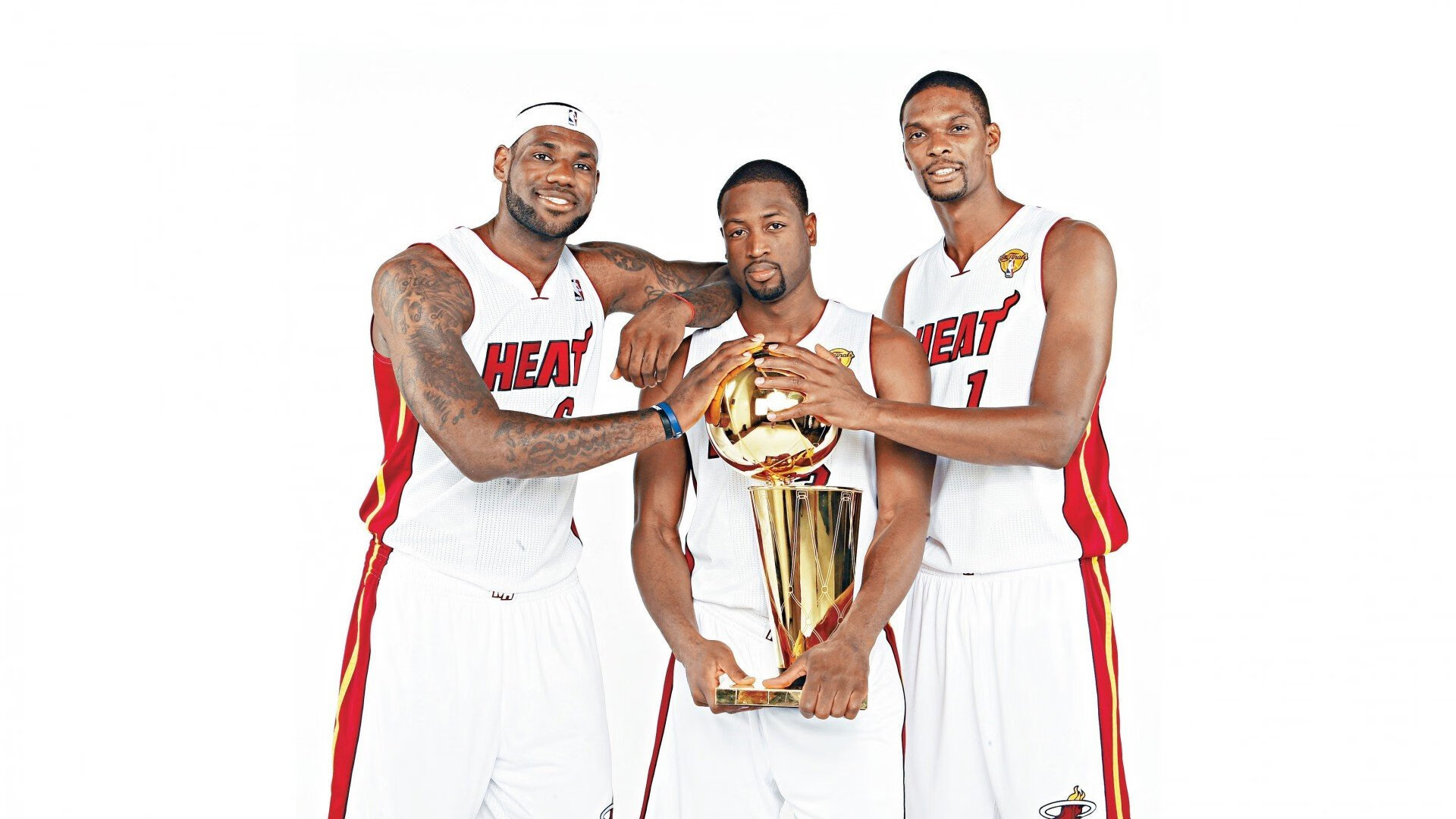 跨境文化:多国运动员线上线下同时竞技